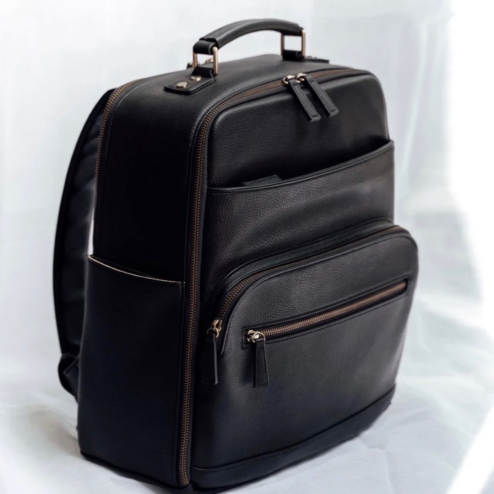 Used Black Kamerett camera Back Pack